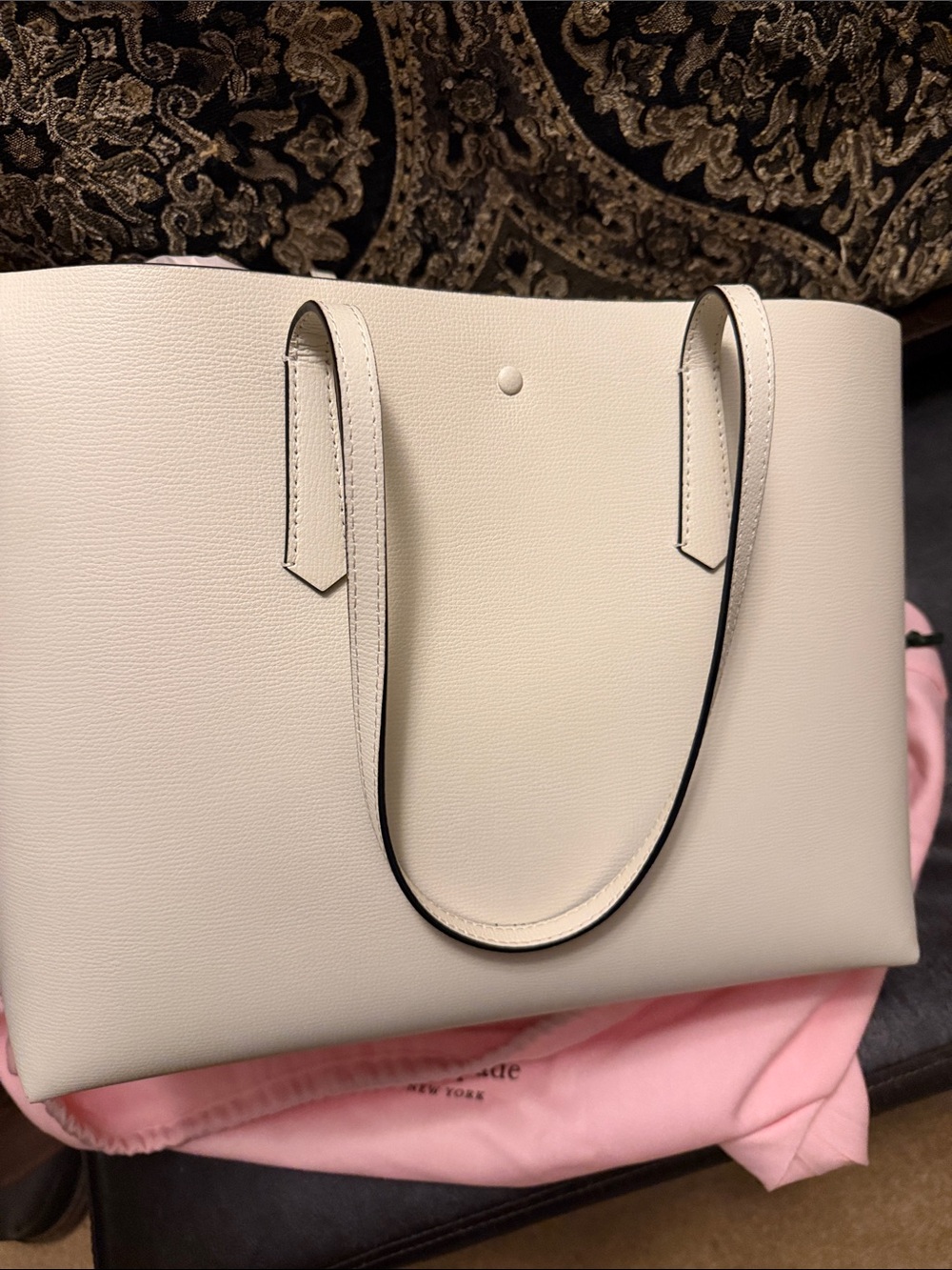 kate spade cream leather tote with gold spade emblem - Picture 4 of 6